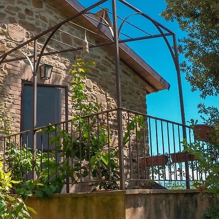Le Case Gialle Gualdo Cattaneo Exterior foto